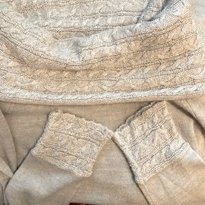 “White🦌Stag” Silver Sweater w/ Shiny Silver Threading